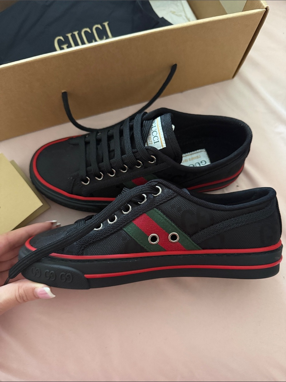 Gucci Black Low-Top Sneakers with Red & Green Stripe